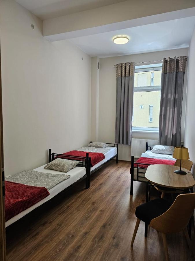 Hostel Kaszubska Wroclaw Exterior photo